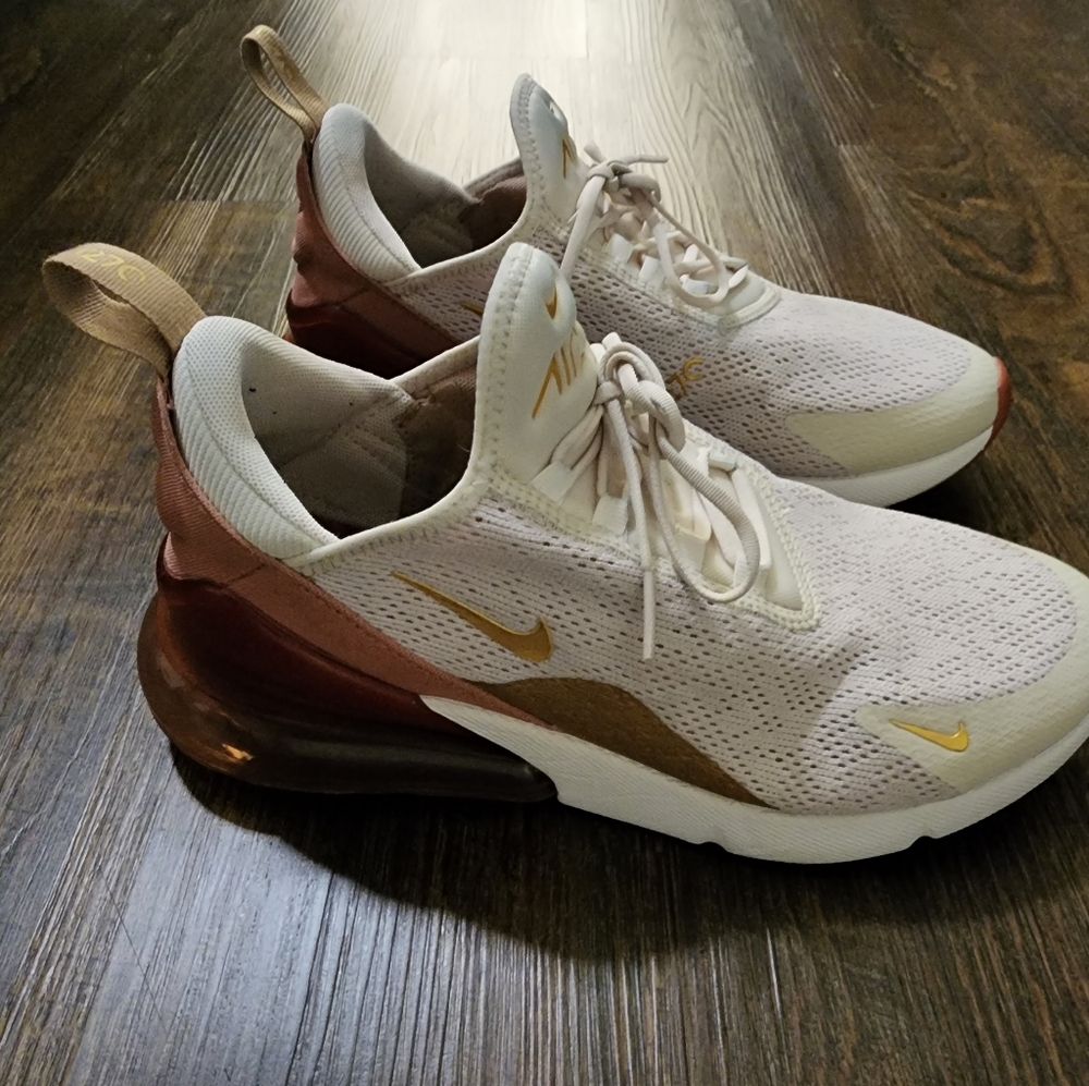 Nike Women’s Air Max 270 Nike Air Max 270 Light Cream Metallic Gold Women Shoes
